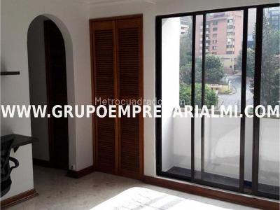 Apartamento de 3 alcobas en arriendo en Lalinde, Medellín, 135 m² · foto 4 de 12