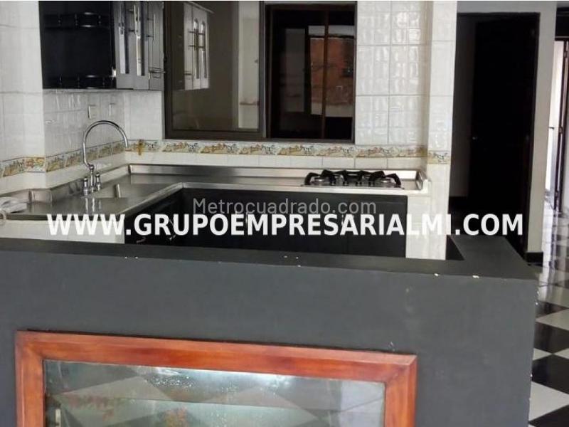 2BR Apartment in Niquia (72 m²)