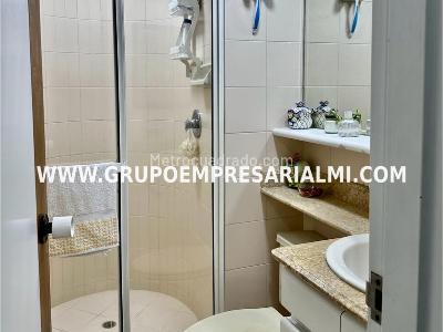 Apartamento de 3 alcobas en venta en Laureles, Medellín, 142 m² · foto 17 de 17