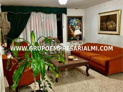 Apartamento de 3 alcobas en venta en Laureles, Medellín, 142 m² · foto 6 de 17