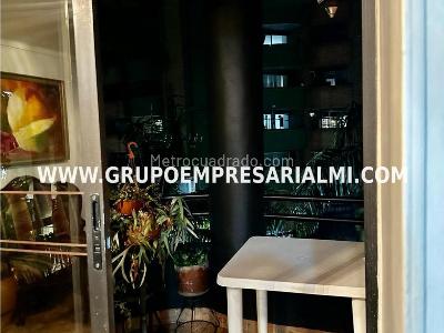 Apartamento de 3 alcobas en venta en Laureles, Medellín, 142 m² · foto 7 de 17