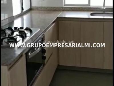 Apartaestudio en venta en Belen, Medellín, 67 m² · foto 3 de 5