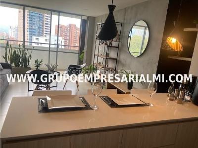Apartaestudio en arriendo en El Poblado, Medellín · foto 2 de 13
