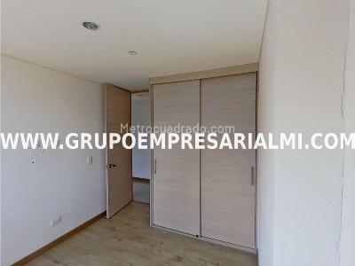 Apartamento de 3 alcobas en venta en La Doctora, Sabaneta, 81 m² · foto 8 de 18