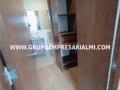 Apartaestudio en arriendo en El Poblado, Medellín, 62 m² · foto 12 de 20