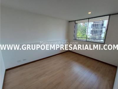 Apartaestudio en arriendo en El Poblado, Medellín, 62 m² · foto 13 de 20