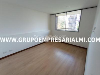 Apartaestudio en arriendo en El Poblado, Medellín, 62 m² · foto 15 de 20