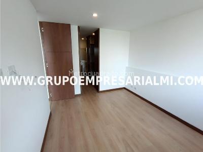 Apartaestudio en arriendo en El Poblado, Medellín, 62 m² · foto 16 de 20