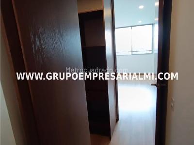 Apartaestudio en arriendo en El Poblado, Medellín, 62 m² · foto 17 de 20