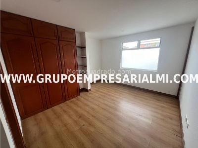 Apartamento en venta en Belen, Medellín · foto 4 de 8