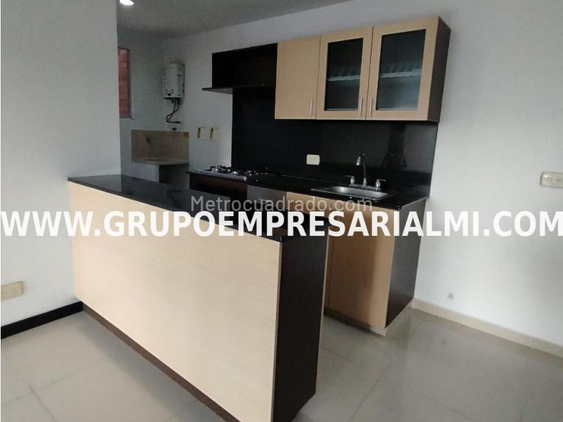 3BR Apartment for Rent in El Poblado, High Floor Views - 3