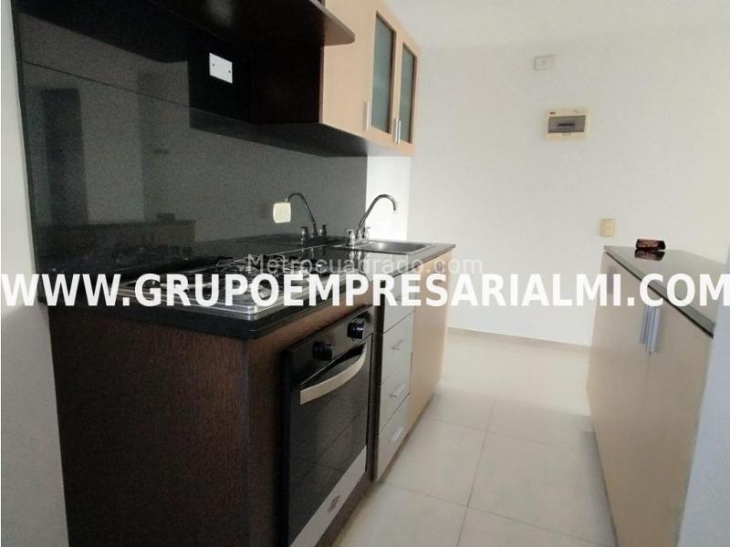 3BR Apartment for Rent in El Poblado, High Floor Views - 4