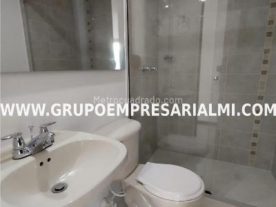 Apartamento de 3 alcobas en arriendo en Villa Carlota, Medellín, 70 m² · foto 9 de 11