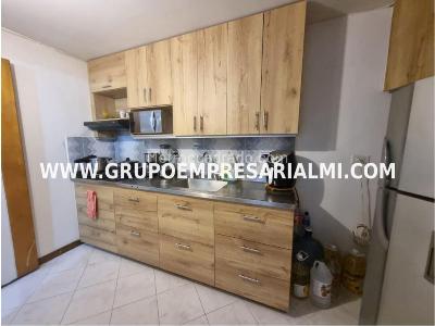 Apartamento en venta en La America, Medellín · foto 2 de 20
