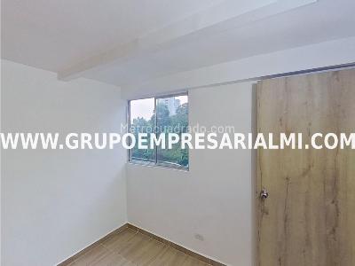 Apartamento de 2 alcobas en venta en San Jose, Sabaneta, 57 m² · foto 7 de 17