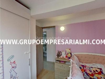 Apartamento de 2 alcobas en venta en Las Lomitas, Sabaneta, 60 m² · foto 12 de 19