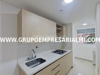 Apartamento en venta en Fatima, Itagüí · foto 2 de 18