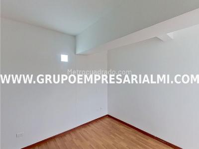 Apartamento de 3 alcobas en venta en Niquia, Bello, 63 m² · foto 4 de 11