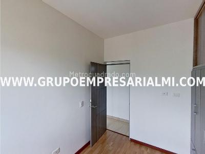Apartamento de 3 alcobas en venta en Niquia, Bello, 63 m² · foto 6 de 11