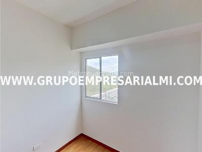 Apartamento de 3 alcobas en venta en Niquia, Bello, 63 m² · foto 10 de 11