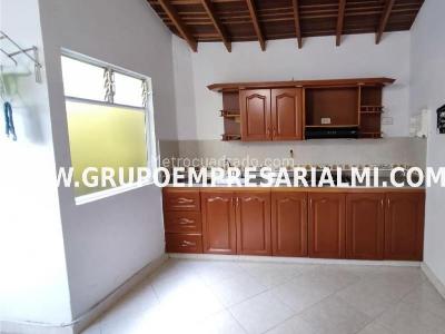 Apartamento en venta en Loma De Las Brujas, Envigado · foto 2 de 14