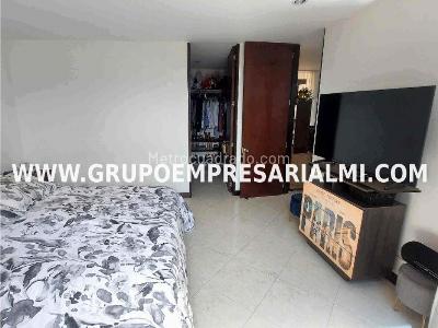 Apartamento de 3 alcobas en venta en El Poblado, Medellín, 300 m² · foto 6 de 13