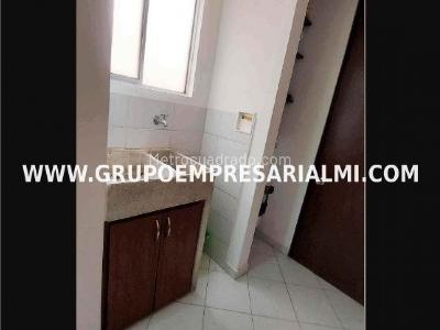 Apartamento de 3 alcobas en venta en El Poblado, Medellín, 300 m² · foto 8 de 13