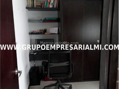 Apartamento en arriendo en Los Colores, Medellín · foto 10 de 15