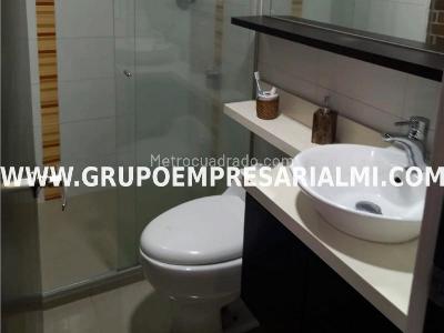Apartamento en arriendo en Los Colores, Medellín · foto 11 de 15