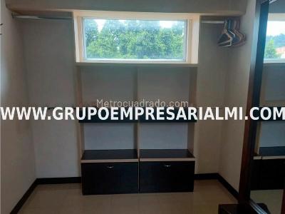 Apartamento en arriendo en Los Colores, Medellín · foto 12 de 15