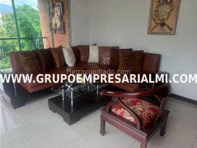 Apartamento en arriendo en Los Colores, Medellín · foto 5 de 15