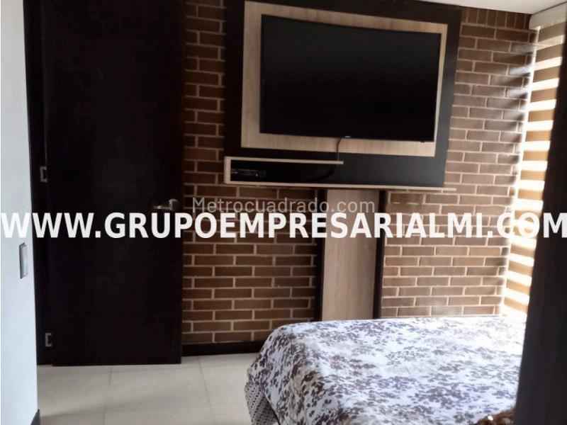 Gran Apartamento de 2 Alcobas en Los Colores - 7