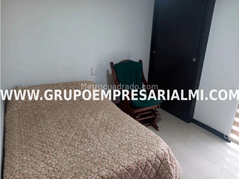 Gran Apartamento de 2 Alcobas en Los Colores - 9