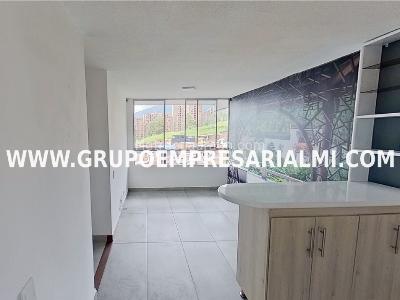 Apartamento en venta en El Poblado, Medellín · foto 4 de 12