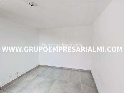 Apartamento en venta en El Poblado, Medellín · foto 8 de 12