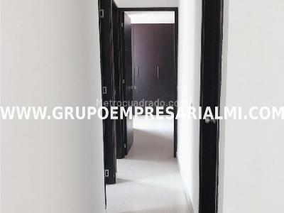 Apartamento en venta en El Poblado, Medellín · foto 5 de 10