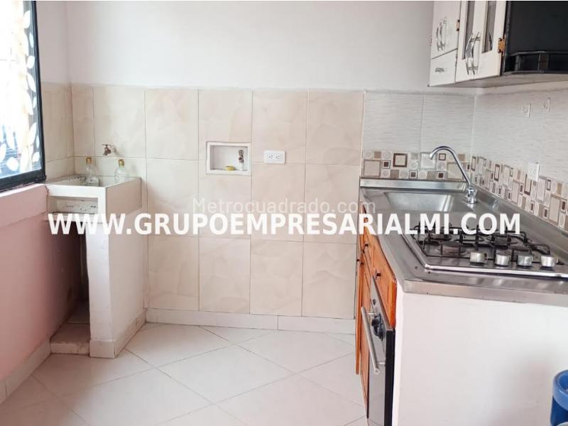 Espectacular Apartamento de 3 Alcobas en La América - 2