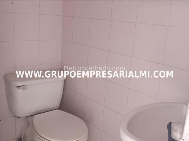 Espectacular Apartamento de 3 Alcobas en La América - 8