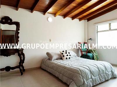 Apartamento de 4 alcobas en arriendo en Belen, Medellín, 164 m² · foto 10 de 16