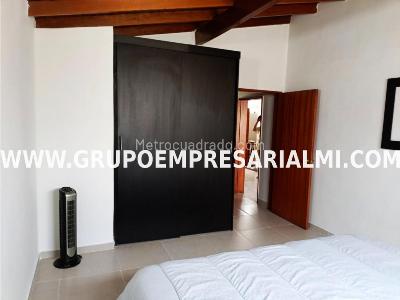 Apartamento de 4 alcobas en arriendo en Belen, Medellín, 164 m² · foto 15 de 16