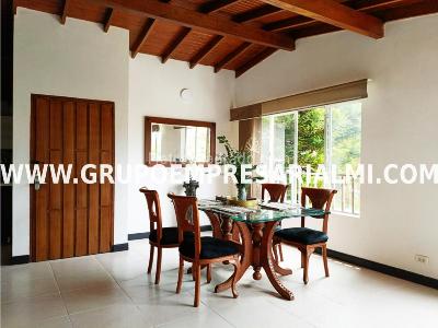 Apartamento de 4 alcobas en arriendo en Belen, Medellín, 164 m² · foto 5 de 16
