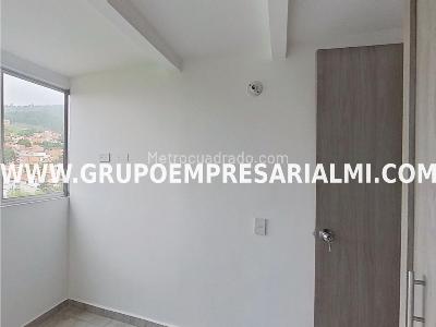 Apartamento de 3 alcobas en venta en Bucaros, Bello, 55 m² · foto 10 de 20