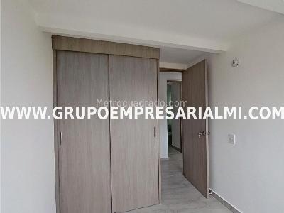 Apartamento de 3 alcobas en venta en Bucaros, Bello, 55 m² · foto 14 de 20
