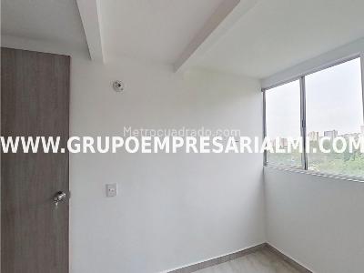 Apartamento de 3 alcobas en venta en Bucaros, Bello, 55 m² · foto 7 de 20