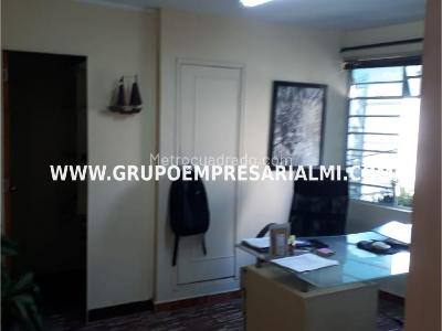 Casa de 3 alcobas en venta en Castilla, Medellín, 116 m² · foto 5 de 18