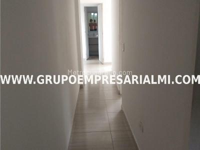 Apartamento de 3 alcobas en arriendo en La America, Medellín, 90 m² · foto 10 de 20
