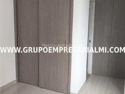 Apartamento de 3 alcobas en arriendo en La America, Medellín, 90 m² · foto 12 de 20