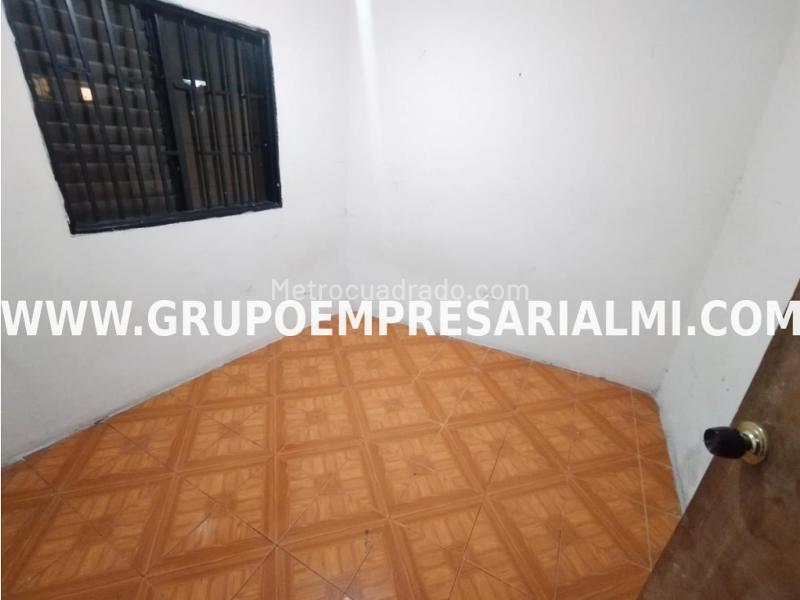 Casa de 3 Alcobas con Red de Gas en Robledo (Piso 1) - 5