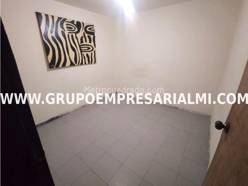 Casa de 3 Alcobas con Red de Gas en Robledo (Piso 1) - 6