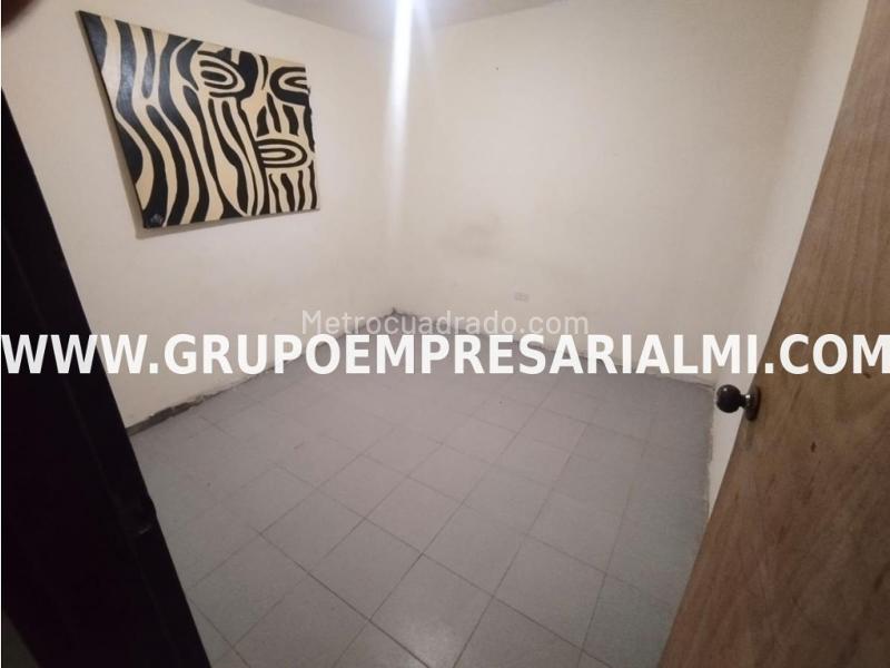 Casa de 3 Alcobas con Red de Gas en Robledo (Piso 1) - 7